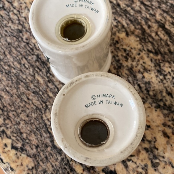 Himark Salt and Pepper Shakers, 80s Forest Green Lettering Ceramic Shakers - Picture 4 of 11